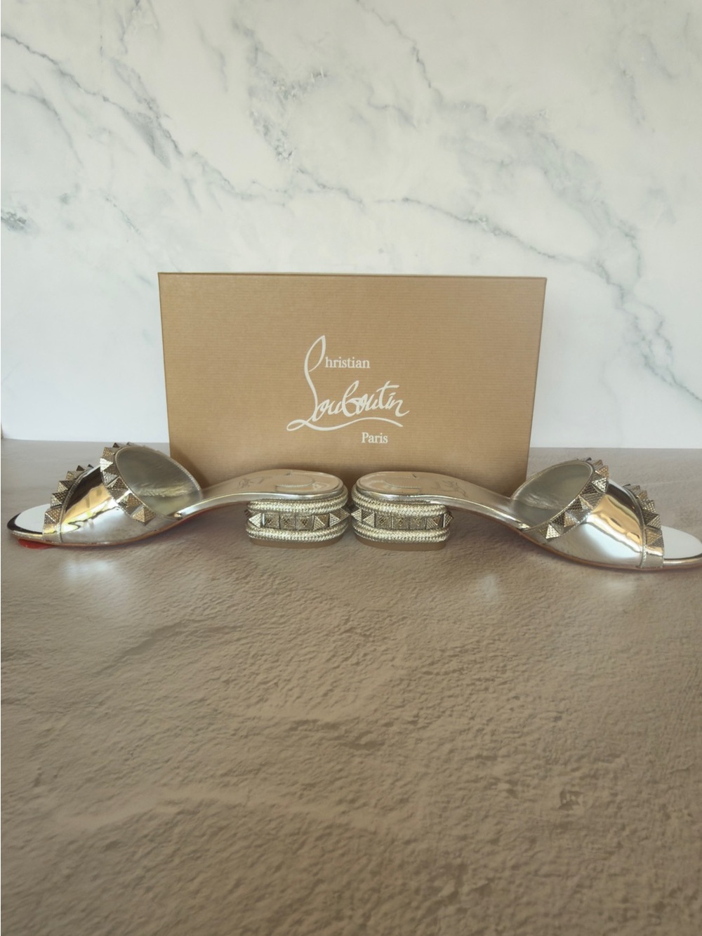 Christian Louboutin Pyramule 30 Silver Studded Mules Sandals EU 38 NEW - Picture 5 of 6